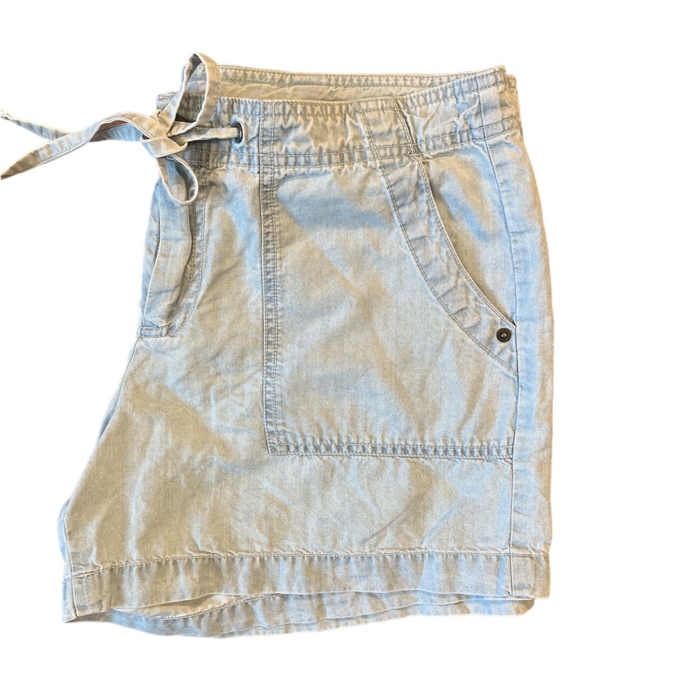Linen Shorts - Picture 2 of 4